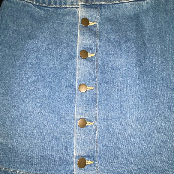American Apparel Denim Button Down Mini Skirt - Picture 4 of 6